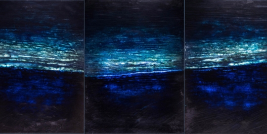 n°4, 2015, Papier japon, cire, pigments, plexi, retro-éclairé, triptyque, 104 x 408 cm